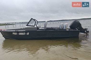 Катер Прогресс 2М 2020 в Луцке