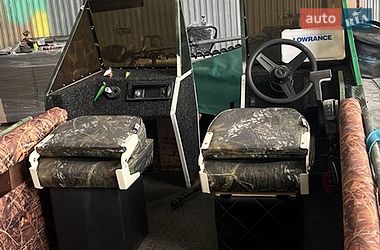Катер Прогресс 2М 2000 в Киеве