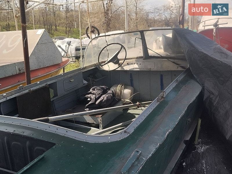 Човен Прогресс 2М 1985 в Кам'янському фото 4 Човен Прогресс 2М 1985 в Кам'янському