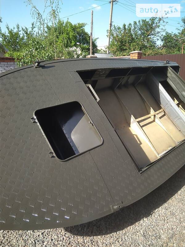 Катер Прогресс 4 1987 в Запорожье