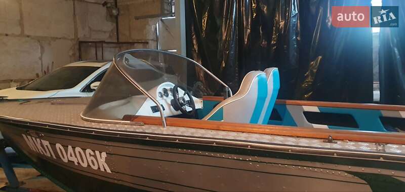 Лодка Прогресс 4 2014 в Херсоне