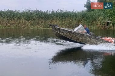Лодка Прогресс 4 2015 в Черкассах