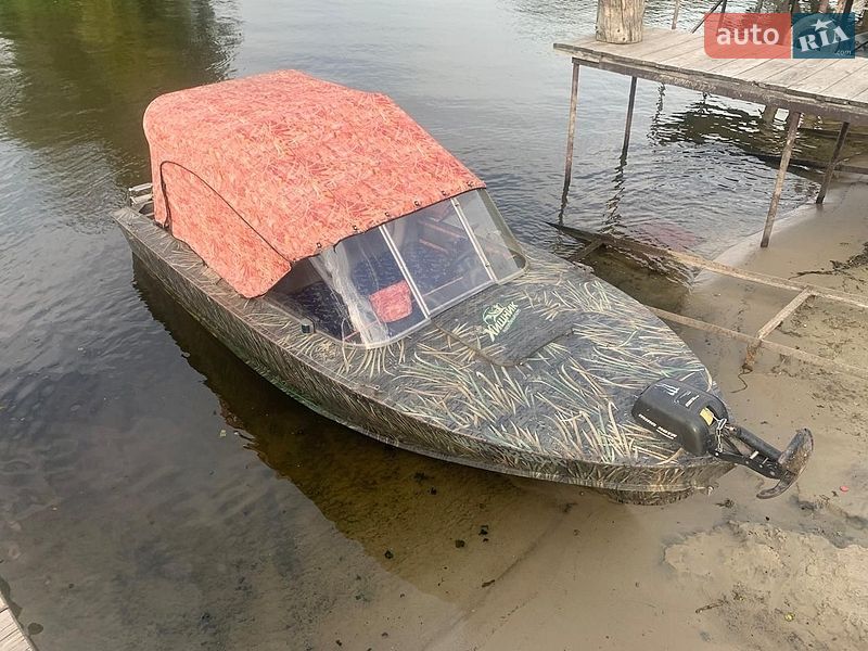 Лодка Прогресс 4 2015 в Черкассах