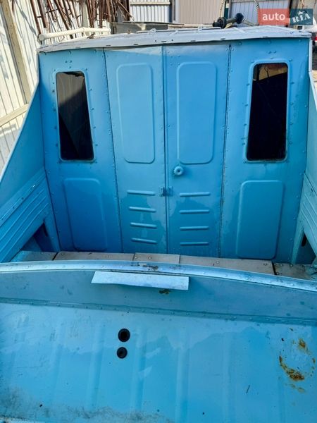 Лодка Прогресс 4M 1990 в Украинке