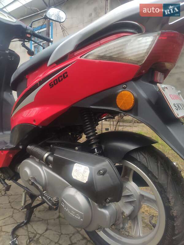 Скутер Qingqi Arrow 2012 в Сарнах