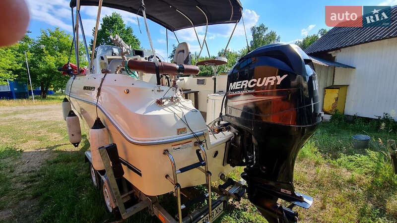 Катер Quicksilver Activ 510 Cabin 2013 в Киеве