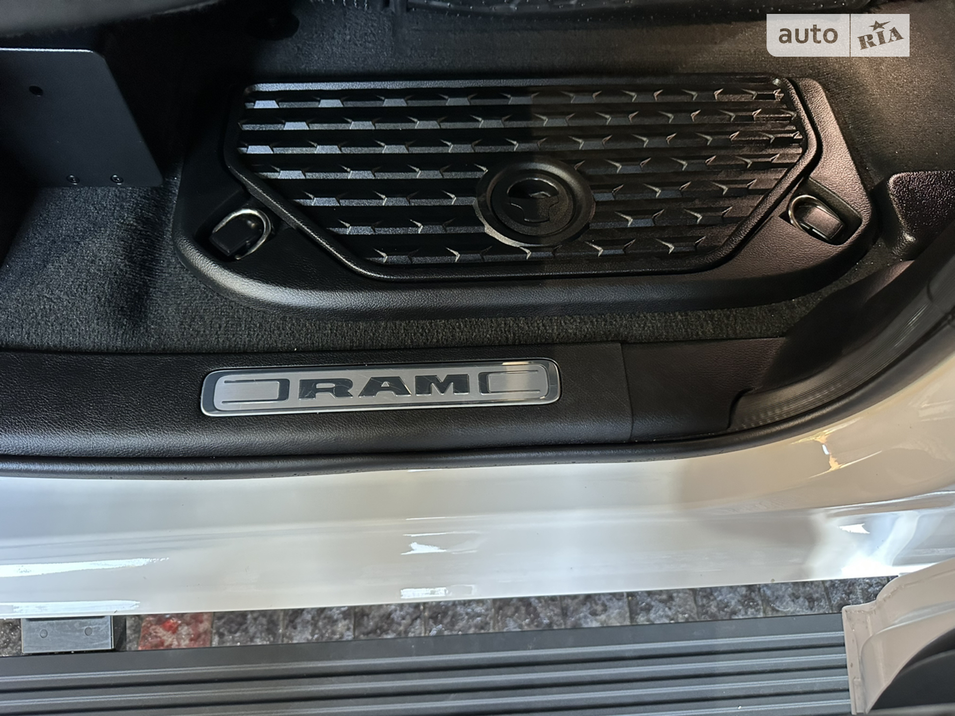 2019 RAM 1500 - мініатюра 22