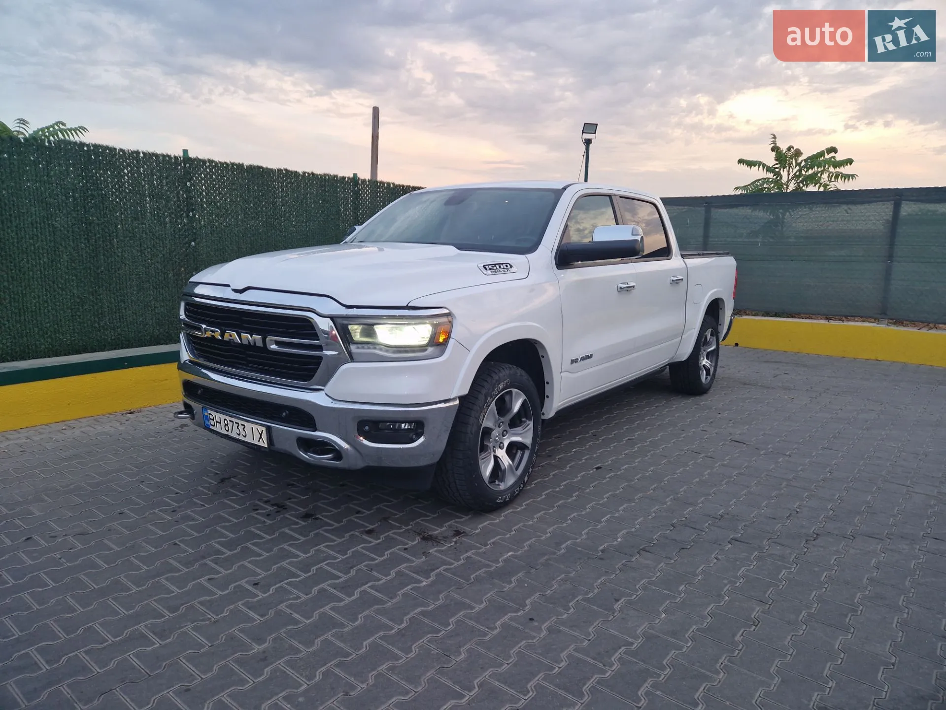 2018 RAM 1500 - фото 1