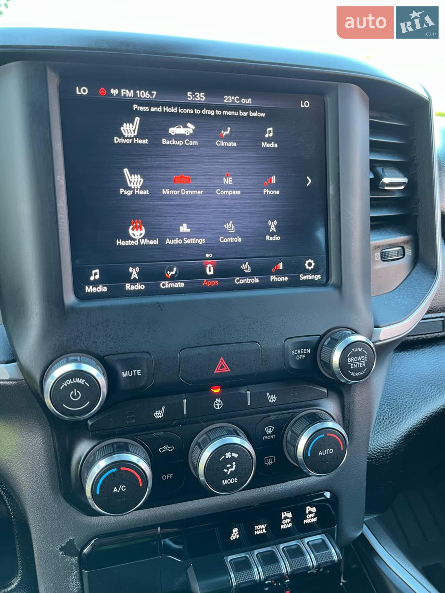 2019 RAM 1500 - мініатюра 10