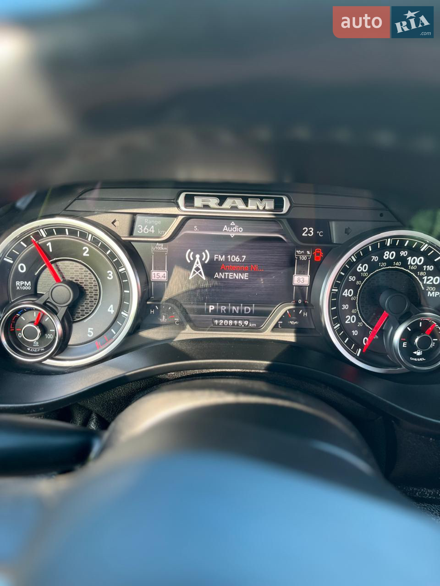 2019 RAM 1500 - мініатюра 31