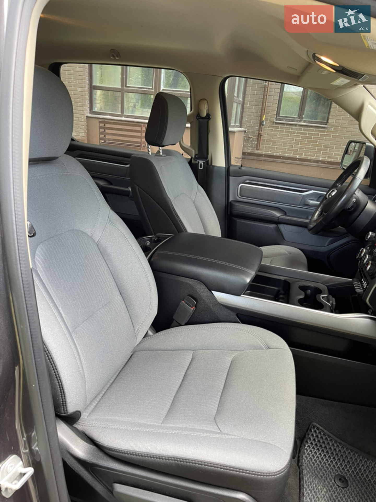 2019 RAM 1500 - мініатюра 50