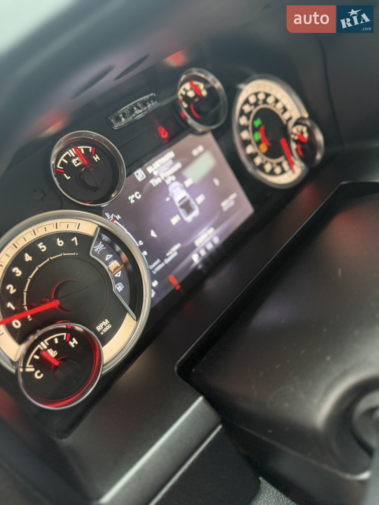 2016 RAM 1500 - мініатюра 41
