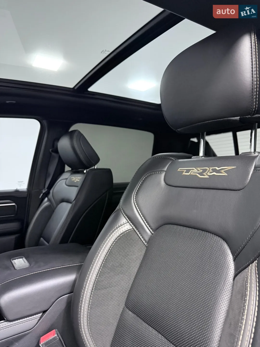 2024 RAM 1500 - мініатюра 16