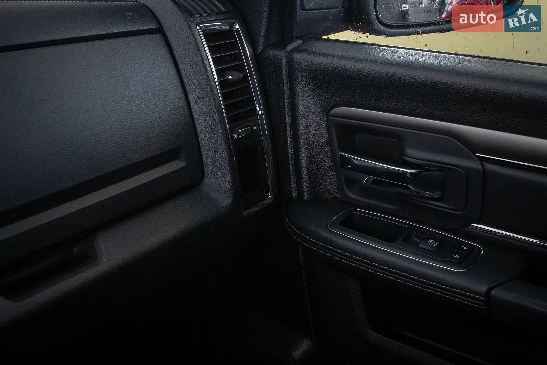 2018 RAM 1500 - мініатюра 39