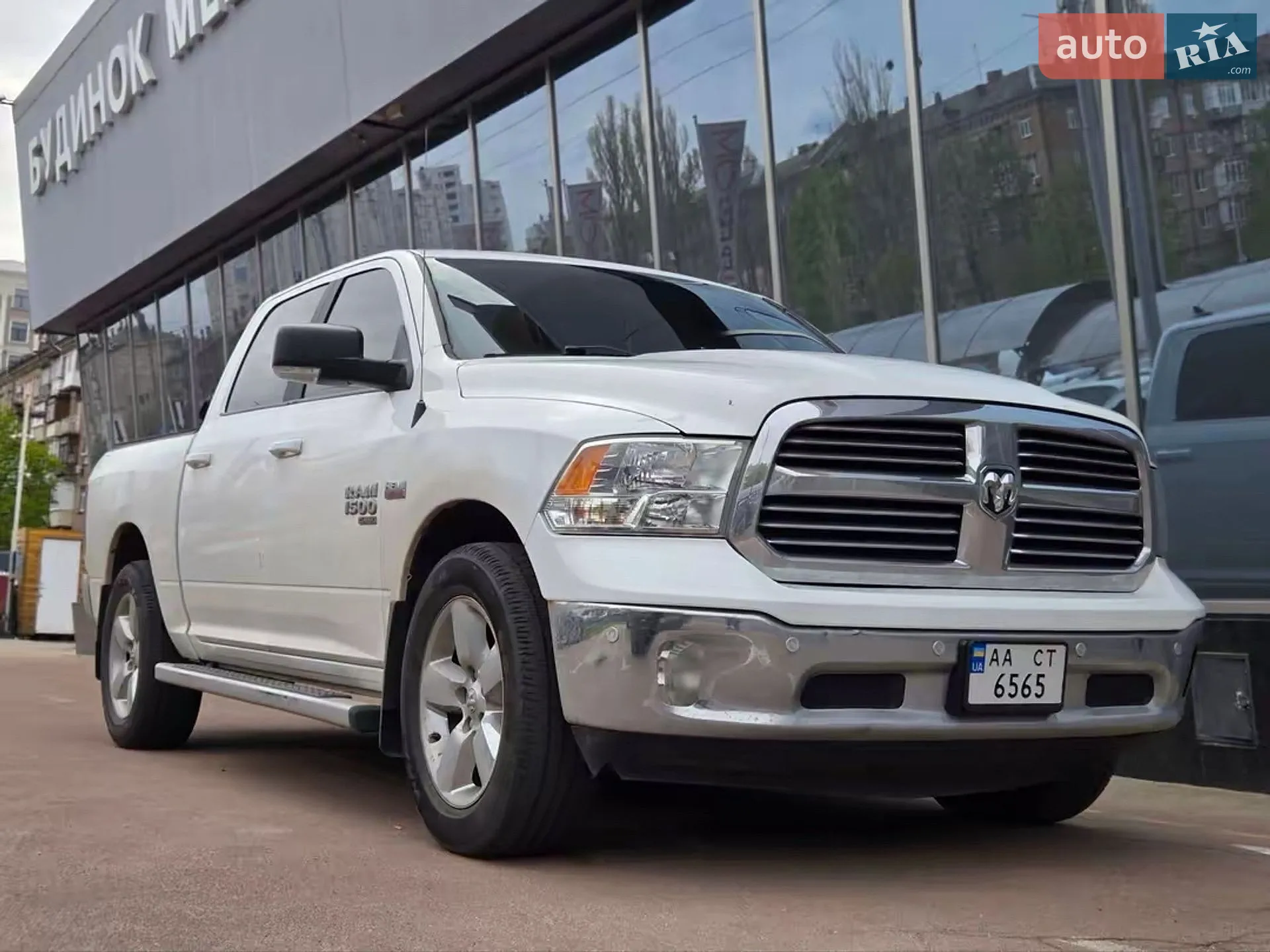 2019 RAM 1500 - фото 1