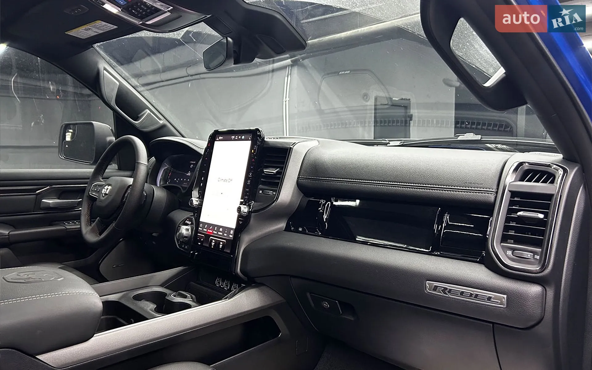 2024 RAM 1500 - мініатюра 25