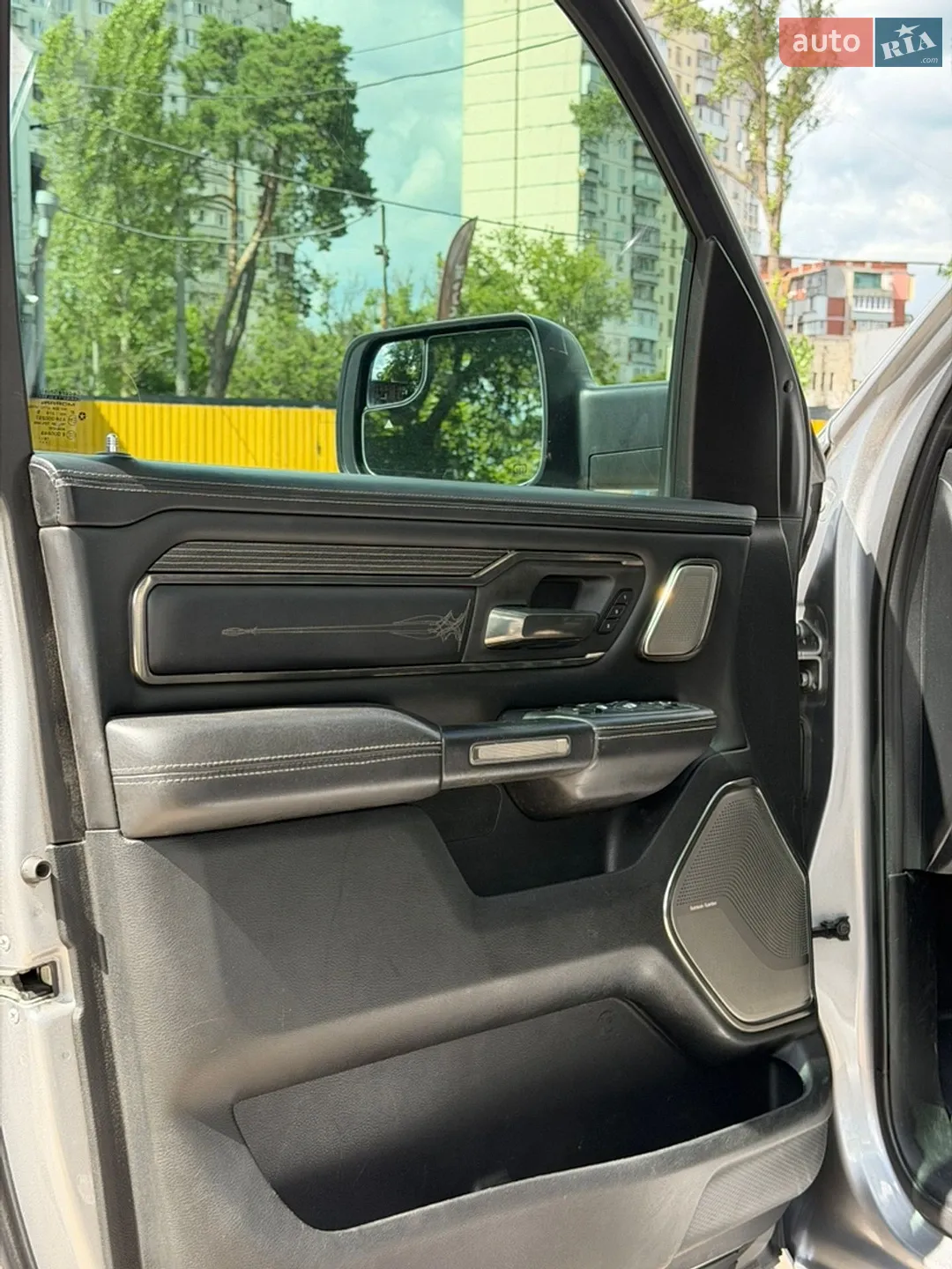 2019 RAM 1500 - мініатюра 21
