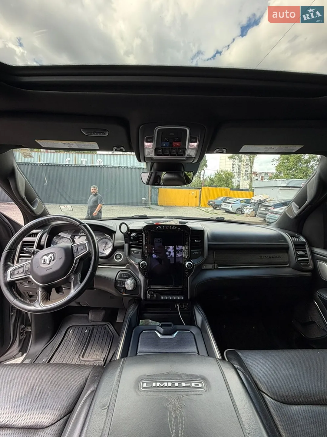 2019 RAM 1500 - мініатюра 27