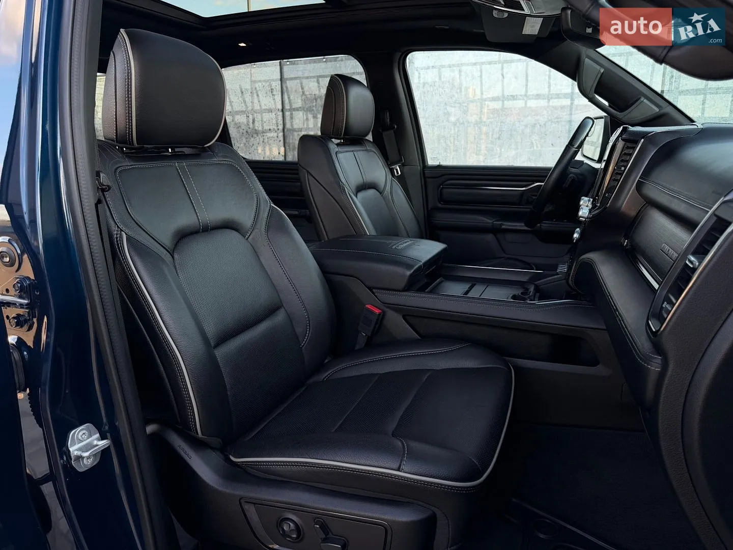 2022 RAM 1500 - мініатюра 30