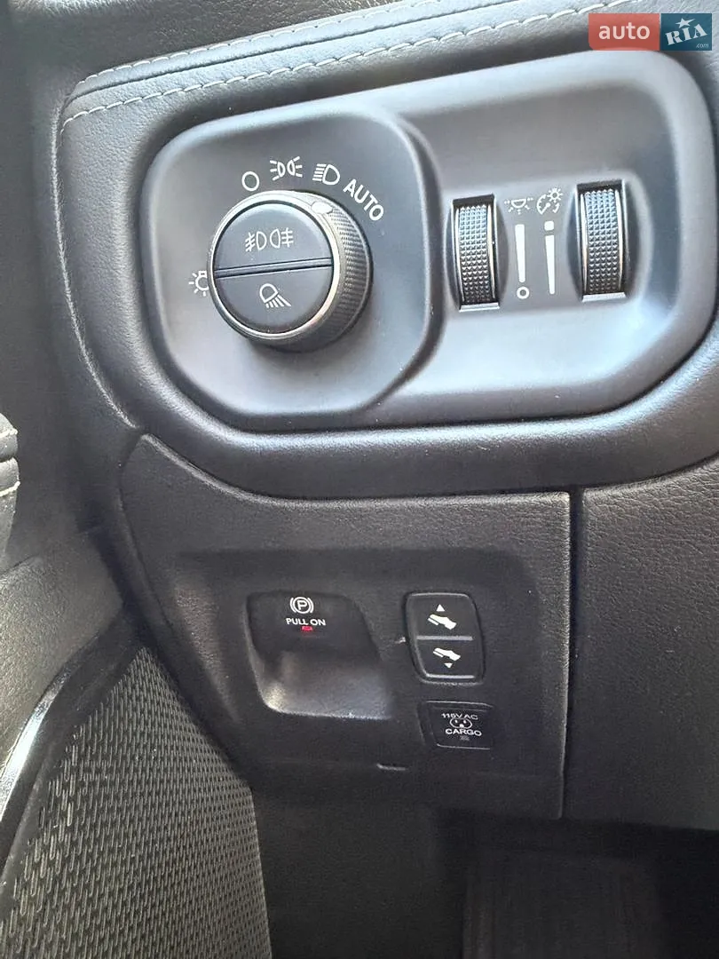 2025 RAM 1500 - мініатюра 44