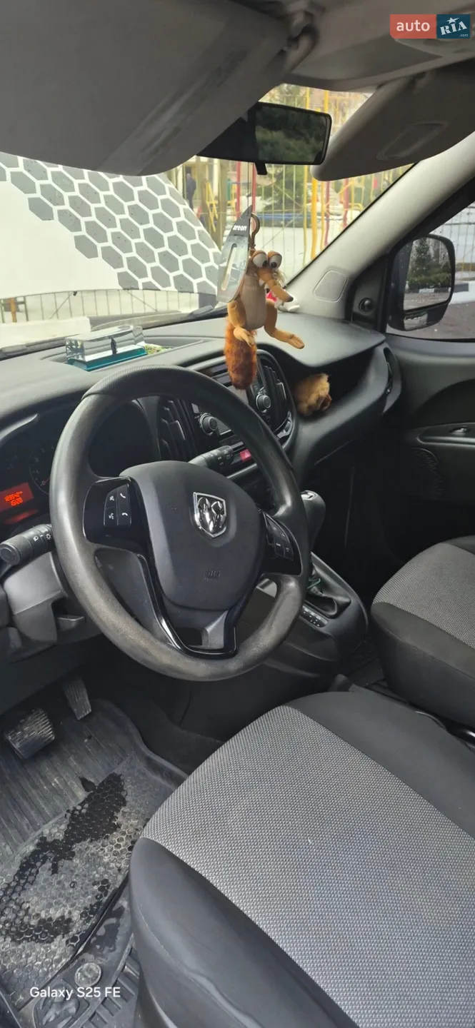 2019 RAM ProMaster City - мініатюра 2
