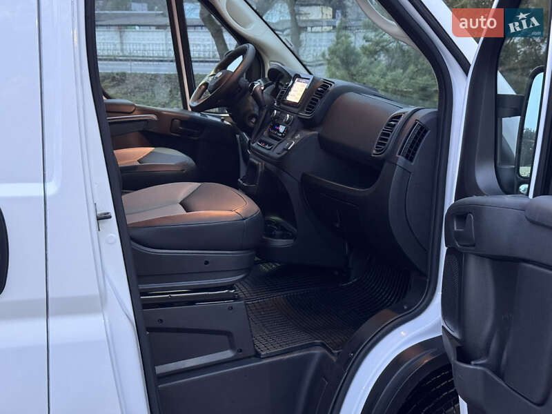 Грузовой фургон Ram Promaster 2024 в Киеве фото 45 Грузовой фургон Ram Promaster 2024 в Киеве
