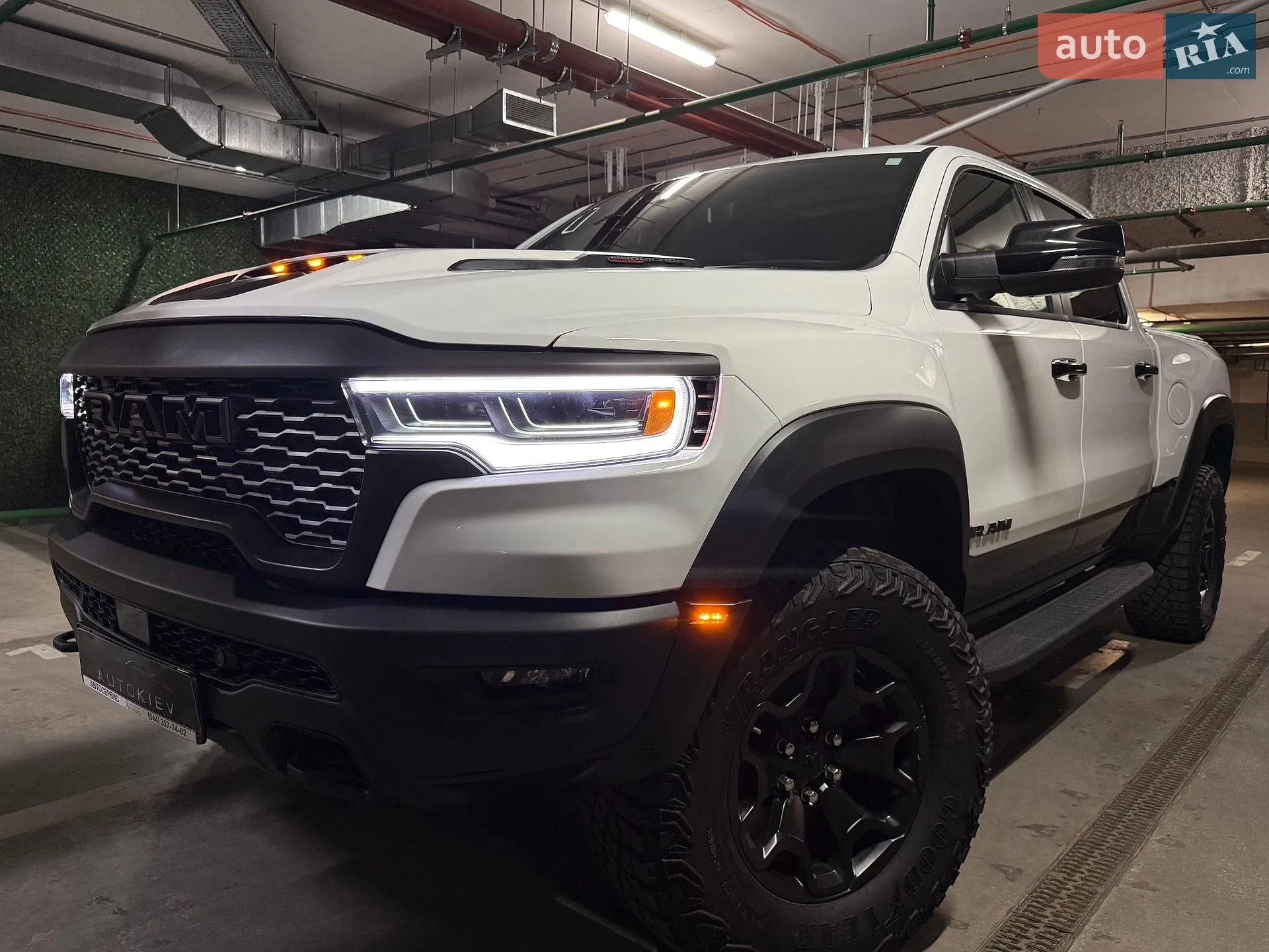 2024 RAM 1500 - мініатюра 2
