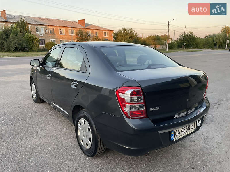 Седан Ravon R4 2020 в Миронівці