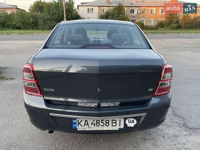 Седан Ravon R4 2020 в Миронівці