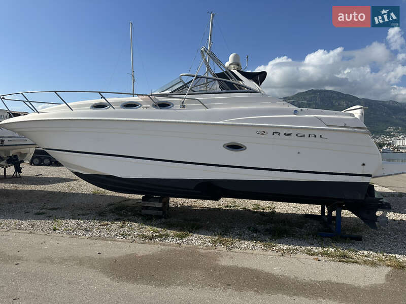 Моторная яхта Regal 2760 2005 в 