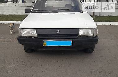 Хэтчбек Renault 11 1988 в Ровно