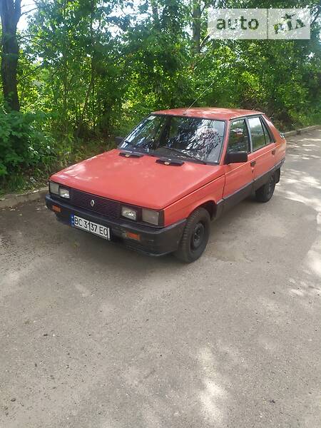 Хэтчбек Renault 11 1986 в Львове