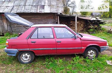 Универсал Renault 11 1987 в Дубровице