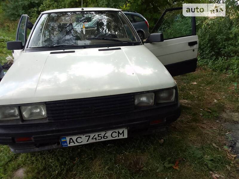 Хэтчбек Renault 11 1987 в 