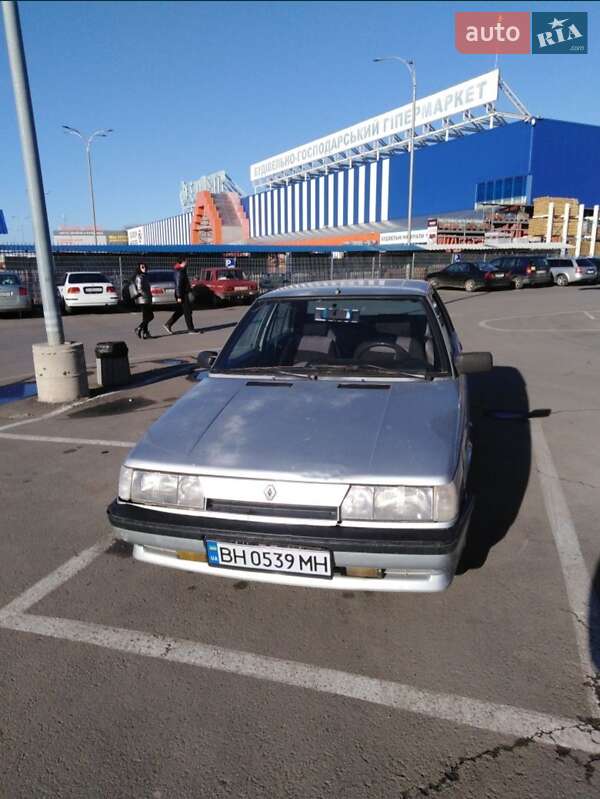 Хетчбек Renault 11 1987 в Біляївці