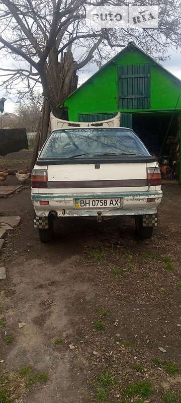 Хетчбек Renault 11 1986 в Ширяєвому