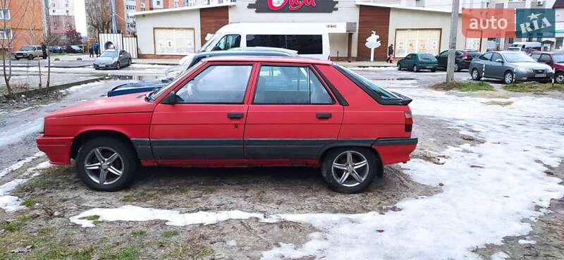 Хэтчбек Renault 11 1987 в Сумах