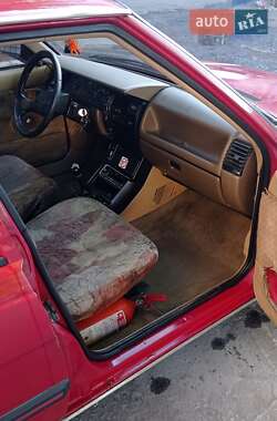 Хэтчбек Renault 11 1987 в Кривом Роге