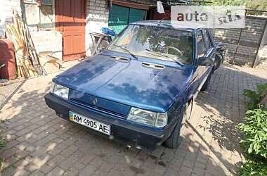 Хэтчбек Renault 11 1988 в Овруче