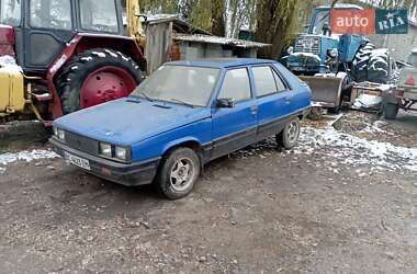 Хэтчбек Renault 11 1985 в Зборове