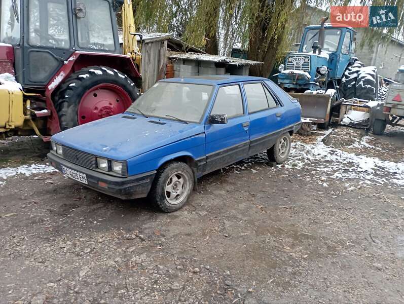 Хэтчбек Renault 11 1985 в Зборове