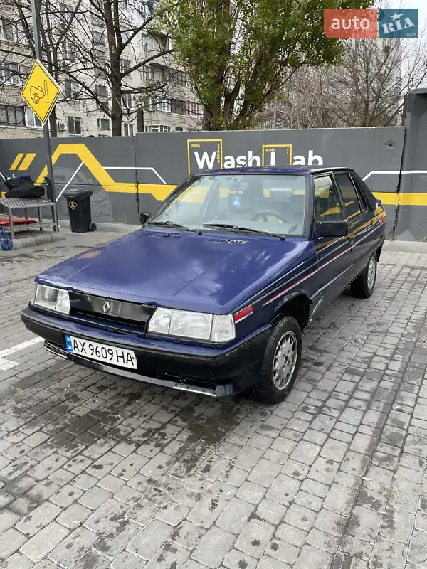 Renault 11 1988