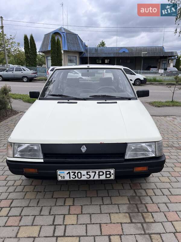 Renault 11 1987