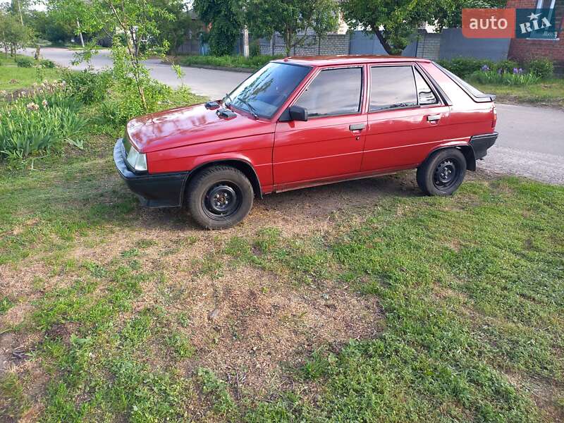 Хетчбек Renault 11 1987 в Харкові