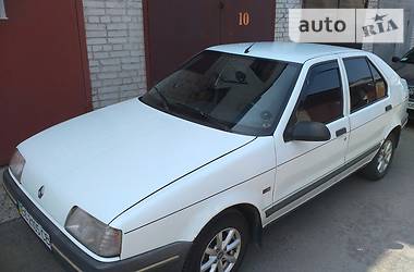 Хэтчбек Renault 19 1992 в Львове