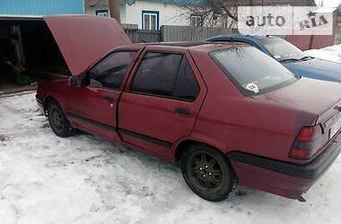 Седан Renault 19 1990 в Бахмаче