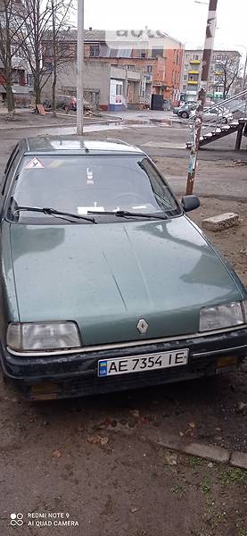 Седан Renault 19 1992 в Днепре