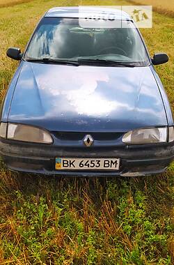 Седан Renault 19 1993 в Березному