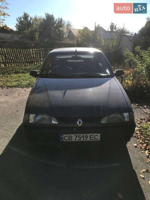 Хетчбек Renault 19 2000 в Чернігові фото 2 Хетчбек Renault 19 2000 в Чернігові