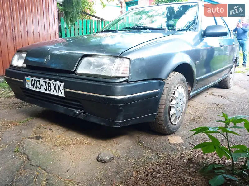 Renault 19